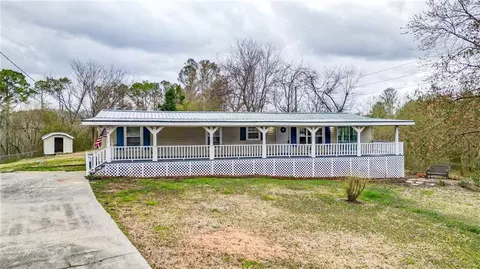10 Creek Dr SE, Cartersville, GA 30121