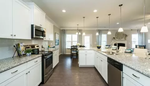 Kitchen - 524 Lanier Way, Temple, GA 30179 photo 2 of 4