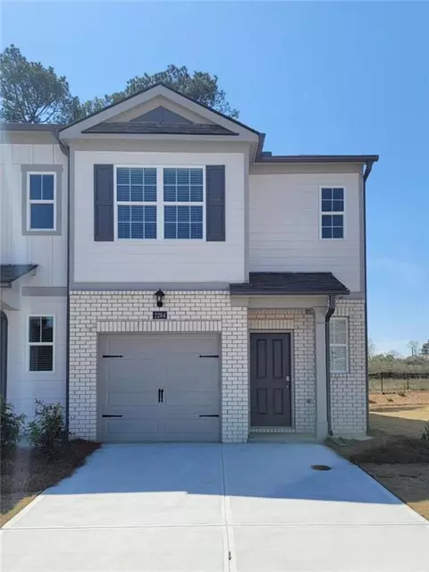 2284 Jamin Bnd #18, Lithonia, GA 30058