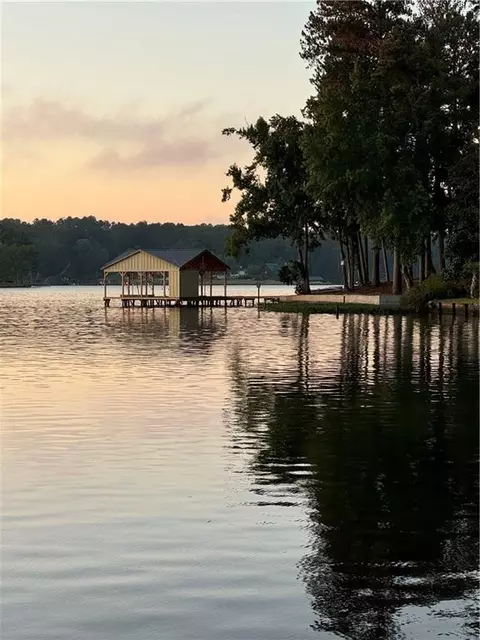 214 Sinclair Rd, Eatonton, GA 31024