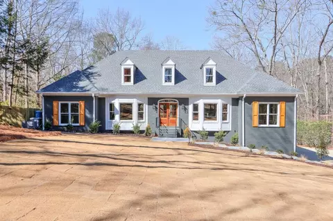 80 Connemara Rd, Roswell, GA 30075