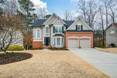 608 Ridge Crossing Dr, Woodstock, GA 30189