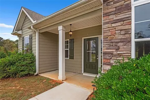 140 Cash Dr, Lagrange, GA 30241 photo 4