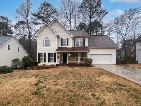 662 Springtor Dr, Lawrenceville, GA 30043