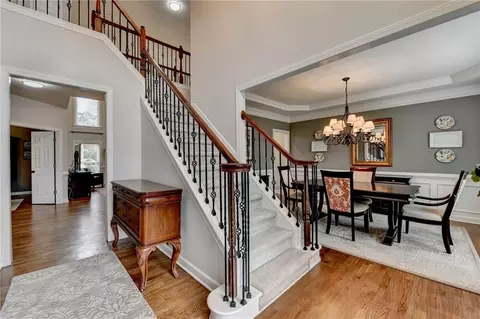 Entry Way - 370 Laurel Oak Dr, Suwanee, GA 30024 photo 2 of 4