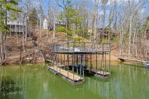 6530 Medlock Rd, Gainesville, GA 30506