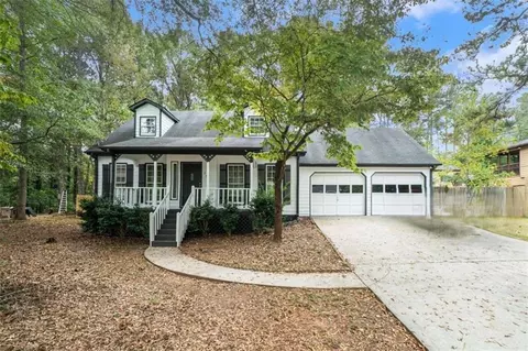 372 Rustic Ridge Cir, Lawrenceville, GA 30043