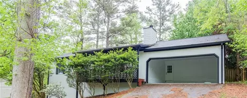 6235 Queens Rd, Douglasville, GA 30135