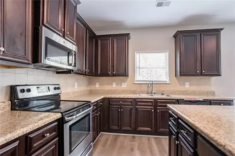 Kitchen - 4950 Summersun Dr, Morrow, GA 30260 photo 2 of 2