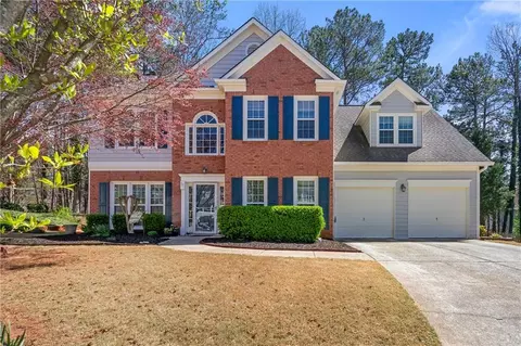 20 Grove Pl, Suwanee, GA 30024