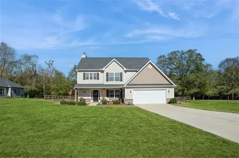 1670 Bismarck Cir, Winder, GA 30680 photo 2