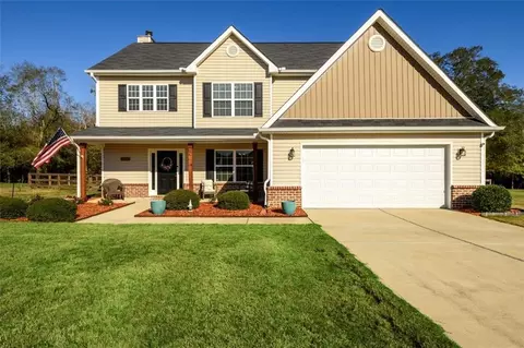 1670 Bismarck Cir, Winder, GA 30680