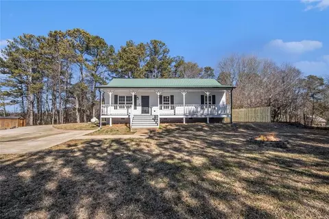 60 Collins Rd, Carrollton, GA 30116