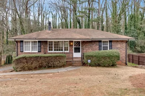 2344 Hollyridge Dr SW, Marietta, GA 30060