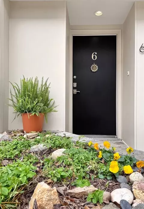 835 Glendale Ter NE #6, Atlanta, GA 30308