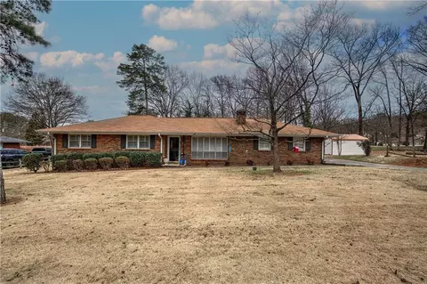 224 E Felton Rd, Cartersville, GA 30121