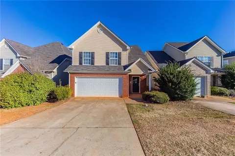 527 Carlton Pointe Dr, Palmetto, GA 30268