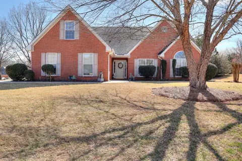 1500 Elena Dr, Mcdonough, GA 30253