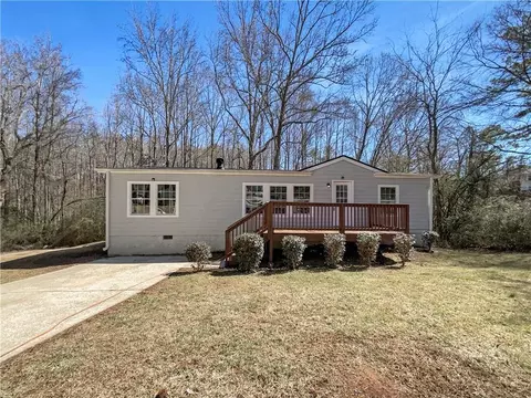 8072 Crystal Ln, Douglasville, GA 30134