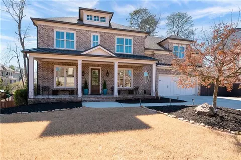 14 Long Island Pl, Atlanta, GA 30328