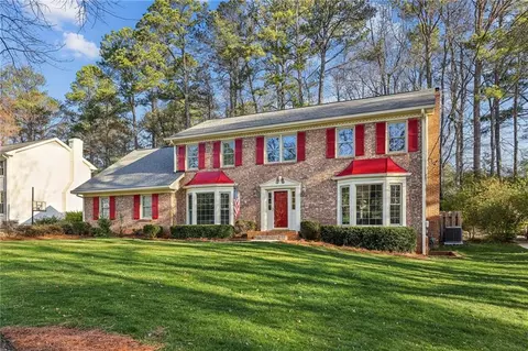 1334 Wyntercreek Ln, Dunwoody, GA 30338