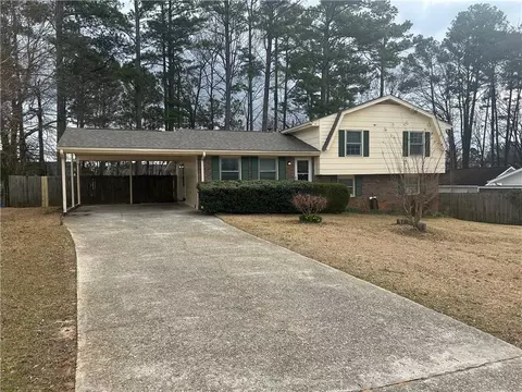 5790 Northspring Dr, Ellenwood, GA 30294