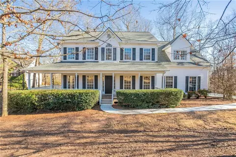 5660 Gayle Trl, Gainesville, GA 30506