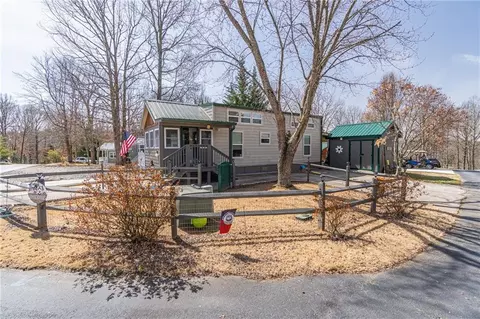 55 Elk View Trl, Cleveland, GA 30528