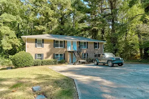 574 Evergreen Ter, Forest Park, GA 30297