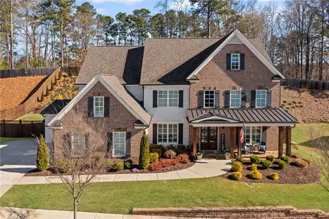 330 Peninsula Pt, Canton, GA 30115