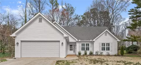 5960 Savannah Dr, Cumming, GA 30040