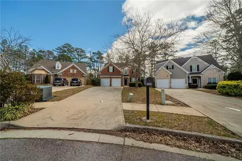104 Shadow Creek Ct, Fairburn, GA 30213