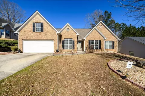 892 Creek Bottom Rd, Loganville, GA 30052