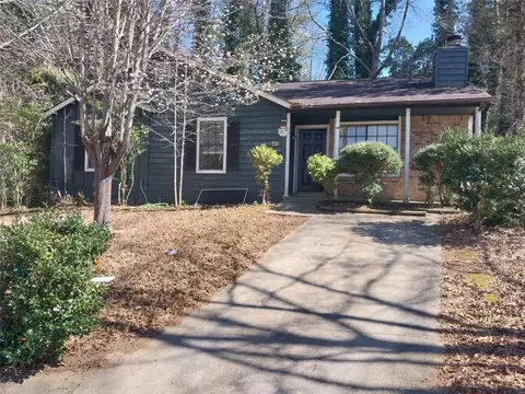 4952 Isle Royal Ct, Stone Mountain, GA 30088