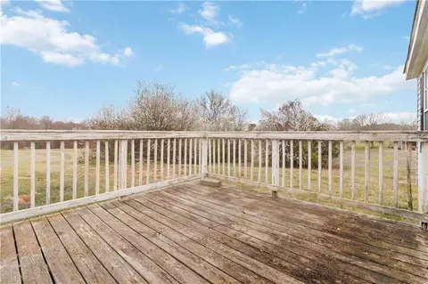Exterior - 337 Stringer Ln, Jefferson, GA 30549 photo 3 of 4
