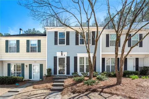 2003 Queen Anne Ct, Sandy Springs, GA 30350