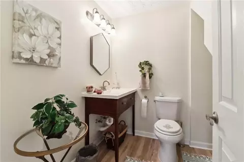 Bath - 1902 Elm Park Dr, Hampton, GA 30228 photo 1 of 5