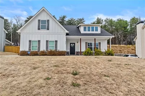 6385 Woodland Station Dr, Lula, GA 30554