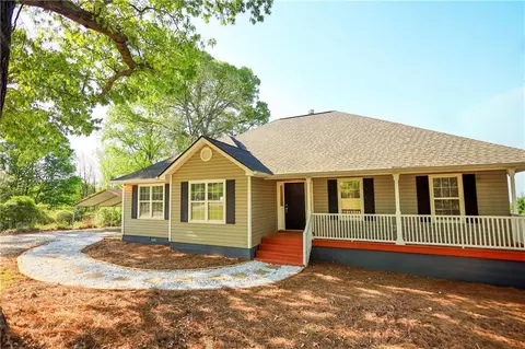 1059 Mcree Rd, Jefferson, GA 30549