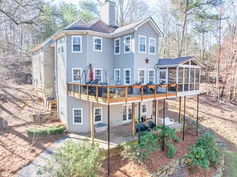 3543 Point View Cir, Gainesville, GA 30506