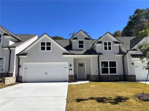 65 Village Ct #7, Cleveland, GA 30528