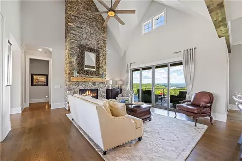 81 Lookout Pt, Toccoa, GA 30577 photo 7