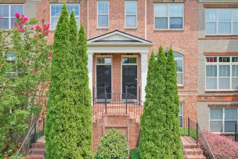 7180 Glisten Ave, Atlanta, GA 30328
