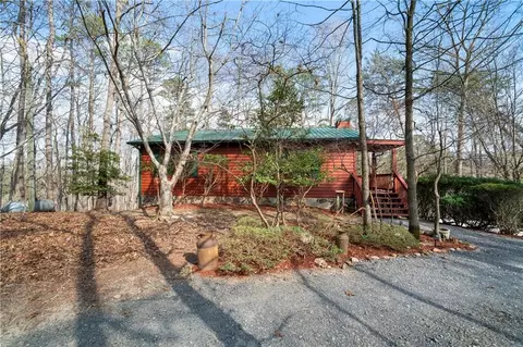 59 Rivoli Cir, Ellijay, GA 30540