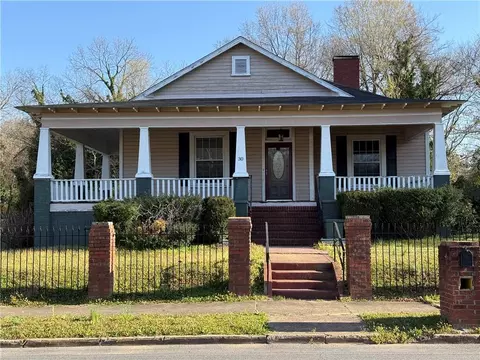 30 Harvey St NE, Rome, GA 30161