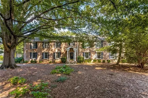 6700 Roswell Rd #15B, Atlanta, GA 30328
