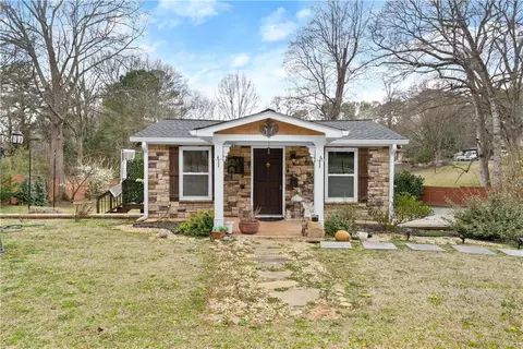 1164 Sandtown Rd SW, Marietta, GA 30008