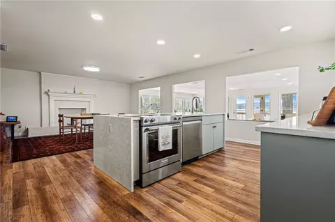 Kitchen - 232 Arrow Point Rd, Jackson, GA 30233 photo 3 of 4
