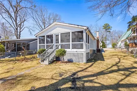 232 Arrow Point Rd, Jackson, GA 30233