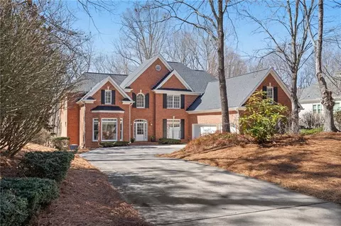 760 Valley Summit Dr, Roswell, GA 30075